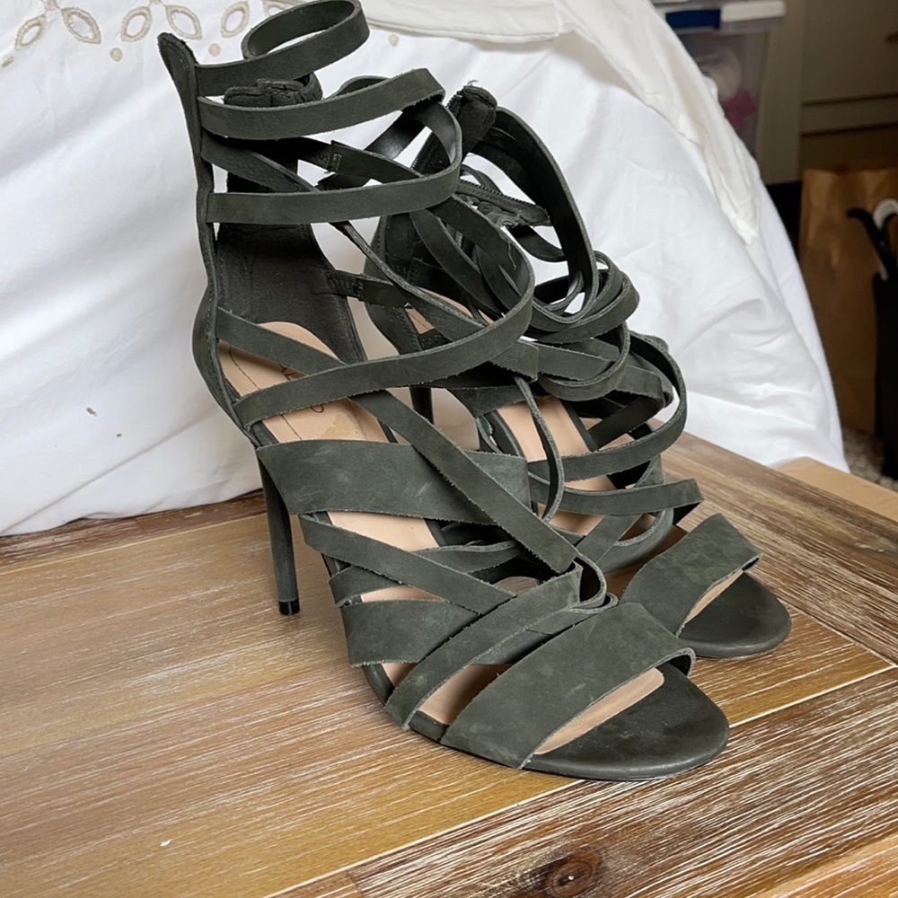 4 inch heel. Sexy sandal